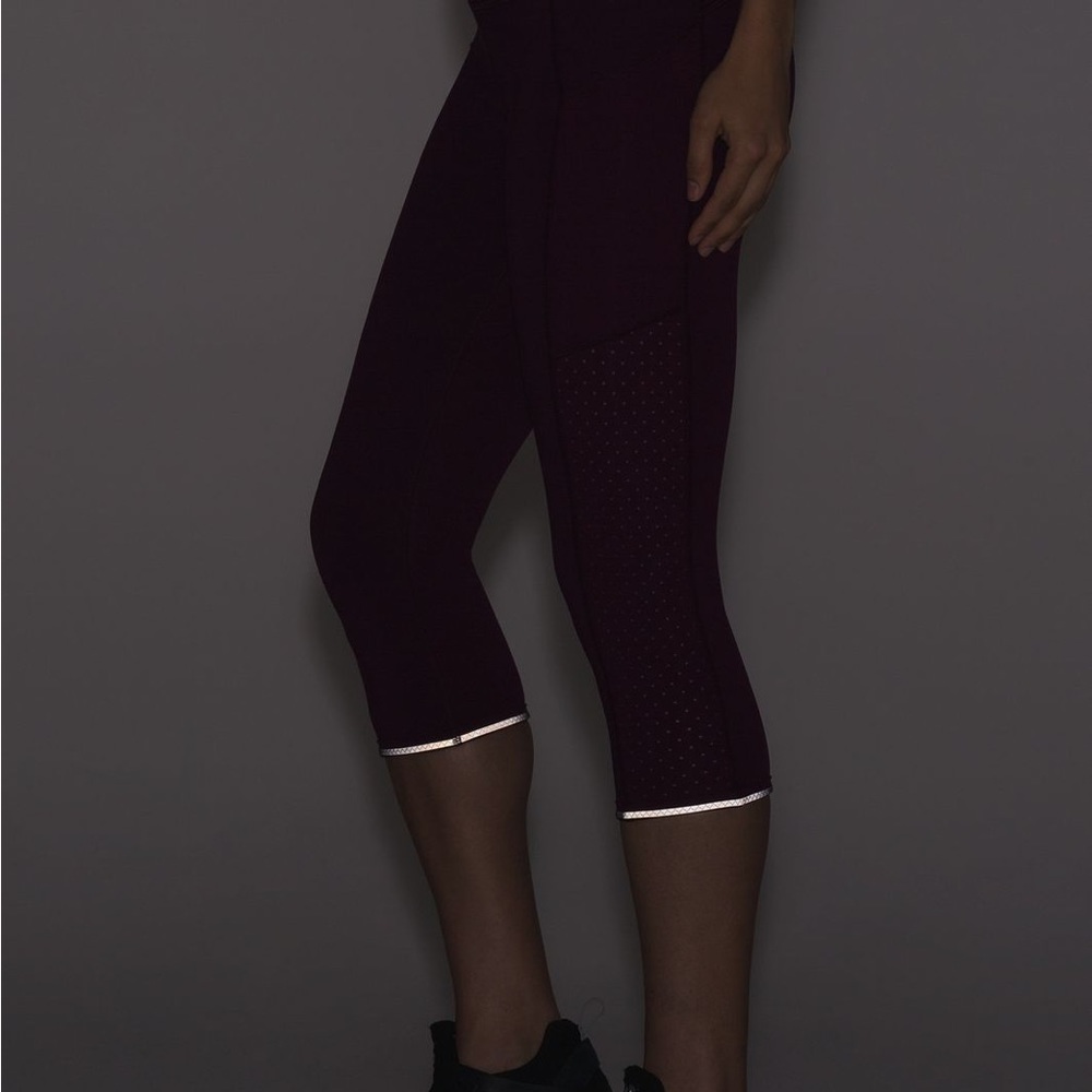 Lululemon Athletica Marvel Dark Pink Mind Over Miles Crop 17” Leggings size 4 - Picture 4 of 16